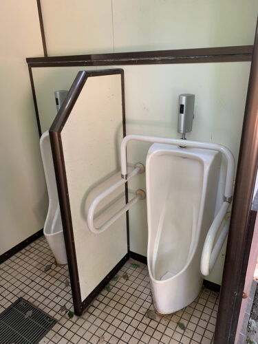 学田公園・公衆トイレ内観